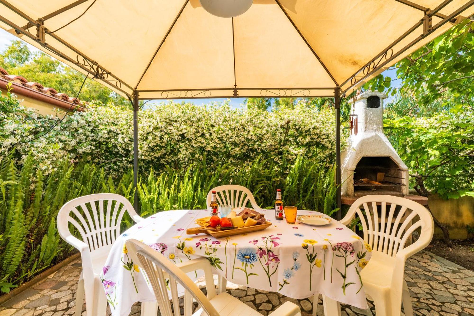 Casa Nespolo Βίλα Tortolì Εξωτερικό φωτογραφία